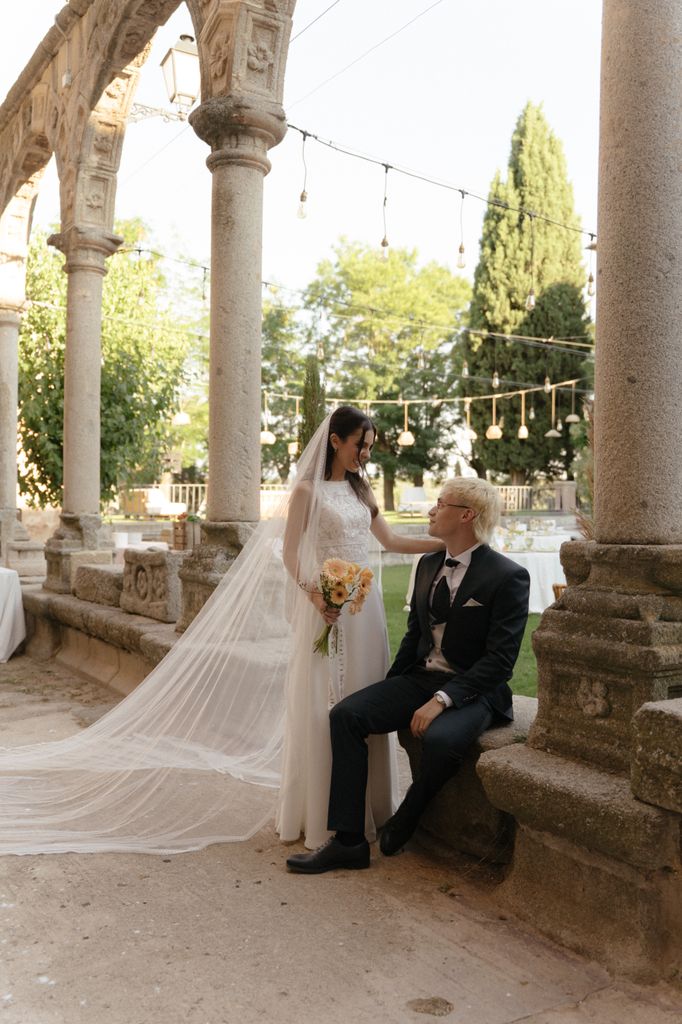 Posado de los novios en la Abadía de Párraces