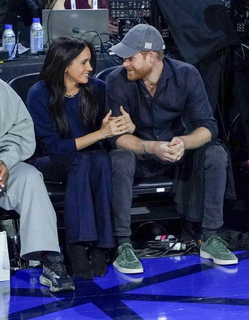 Meghan Markle y el príncipe Harry derrocharon cercanía y complicidad.