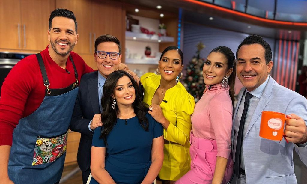 Chef Yisus, Raúl González, Dayanara Torres, Francisca Lachapel, Jessica Rodríguez y Carlos Calderón