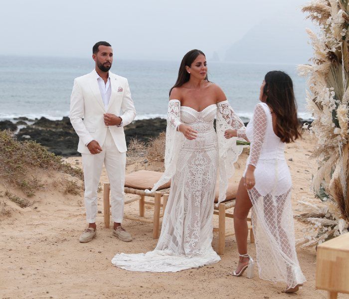 Isa Pantoja en la boda de Omar y Anabel 