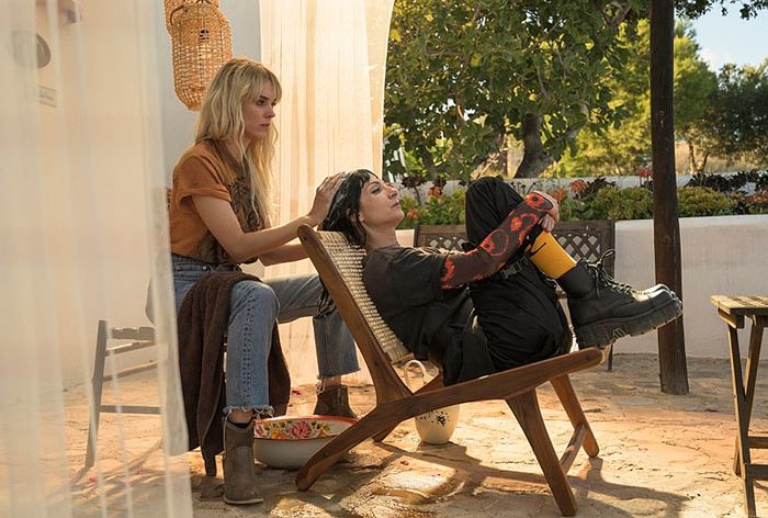 Vis a Vis: El Oasis