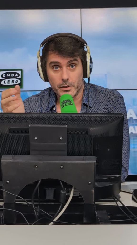 Carlos Latorre presenta 'La Brújula'
