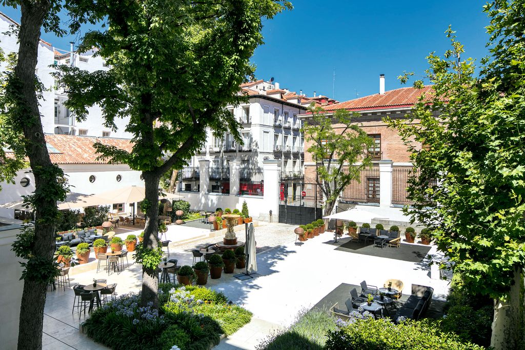 El Jardín del Palacio de los Duques