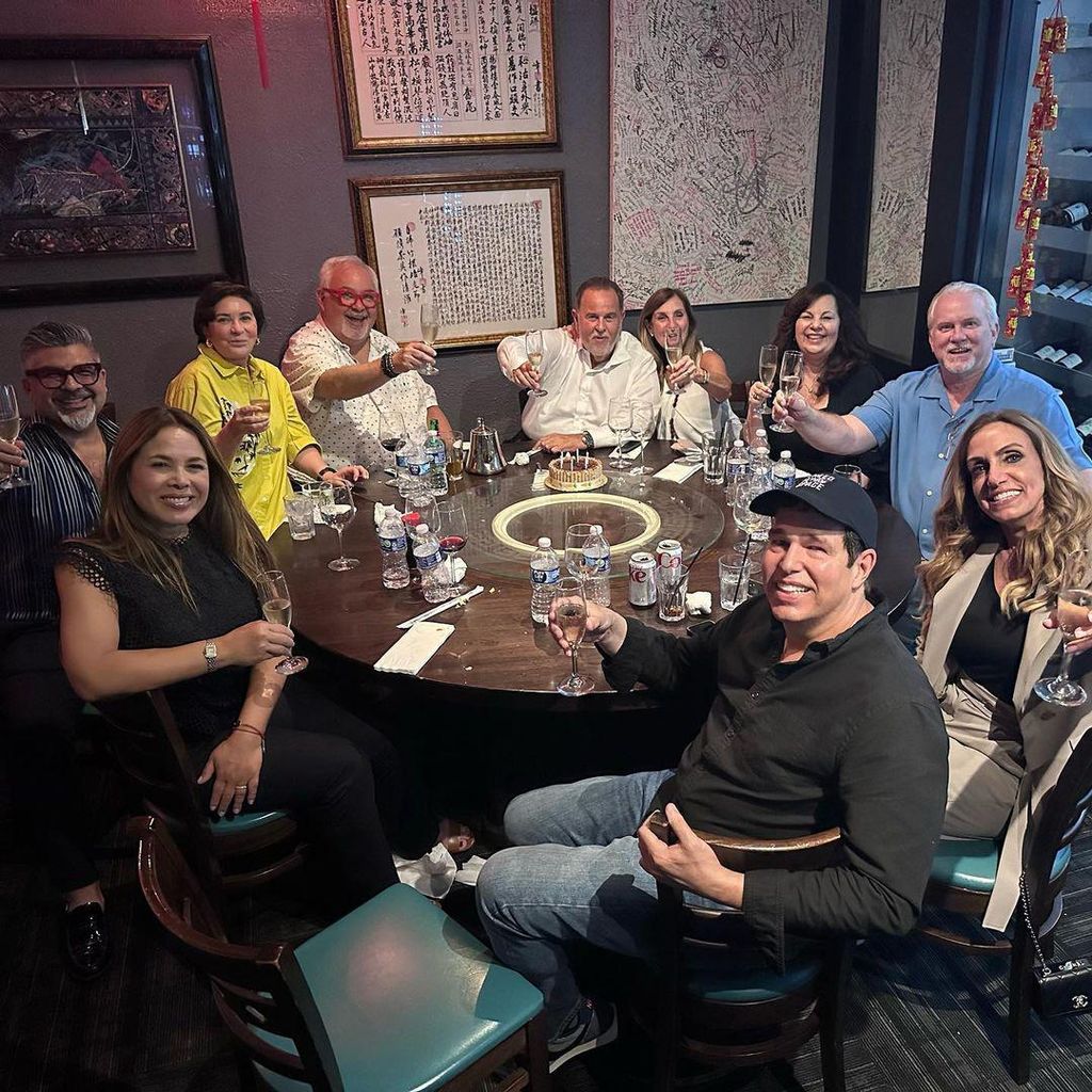 ra l de molina con sus amigos