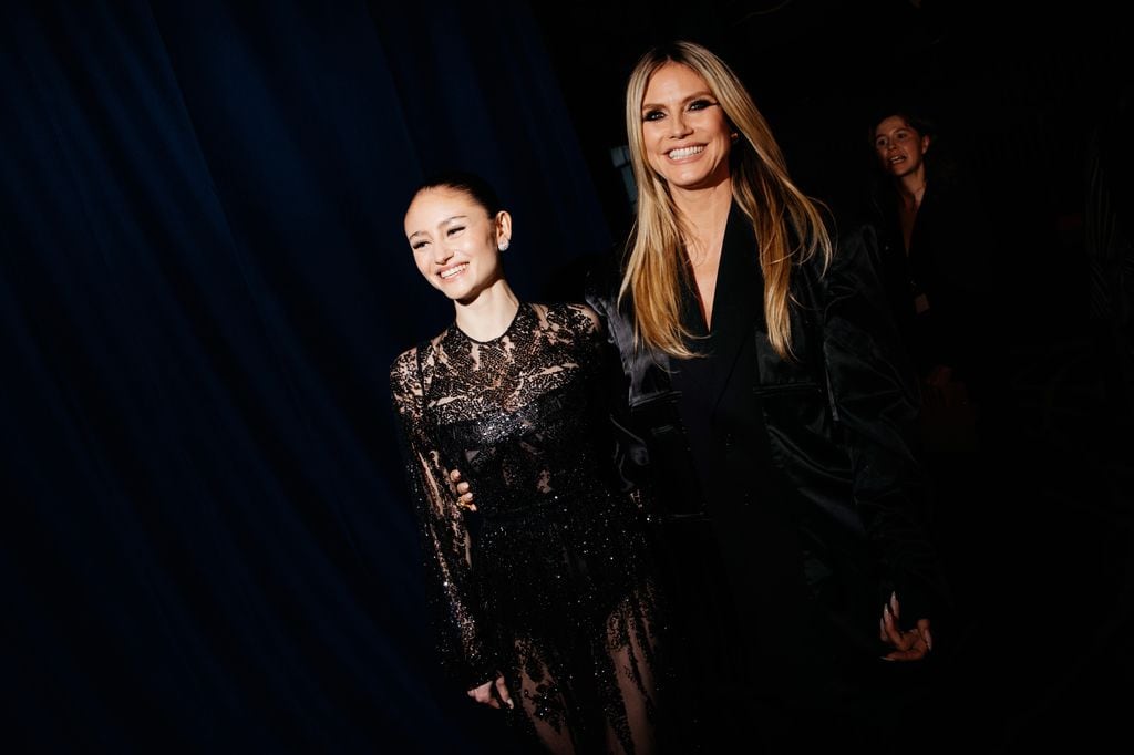 Leni y Heidi Klum en la King's Trust Gala 2025