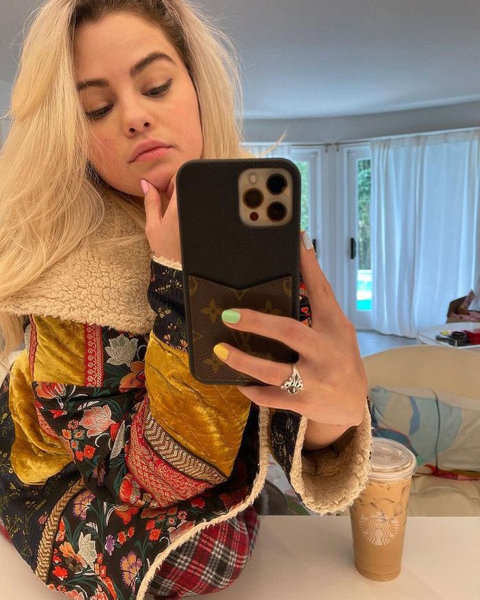 selena-gomez-rubia-2z