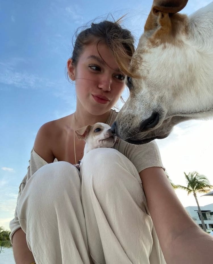 Valentine Gilabert, influencer y modelo mexicana que ha sido apuñalada en México