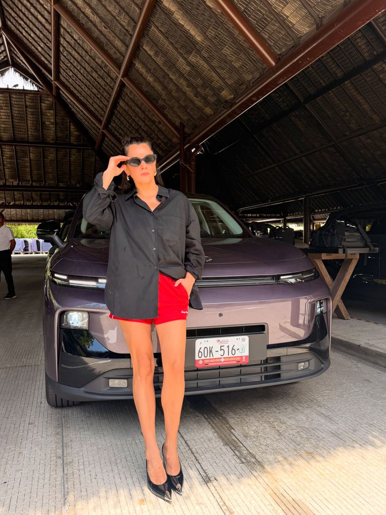 Nos fuimos de road trip con Sara Maldonado y entre la belleza de Nayarit nos revela sus impredecibles para viajar en auto