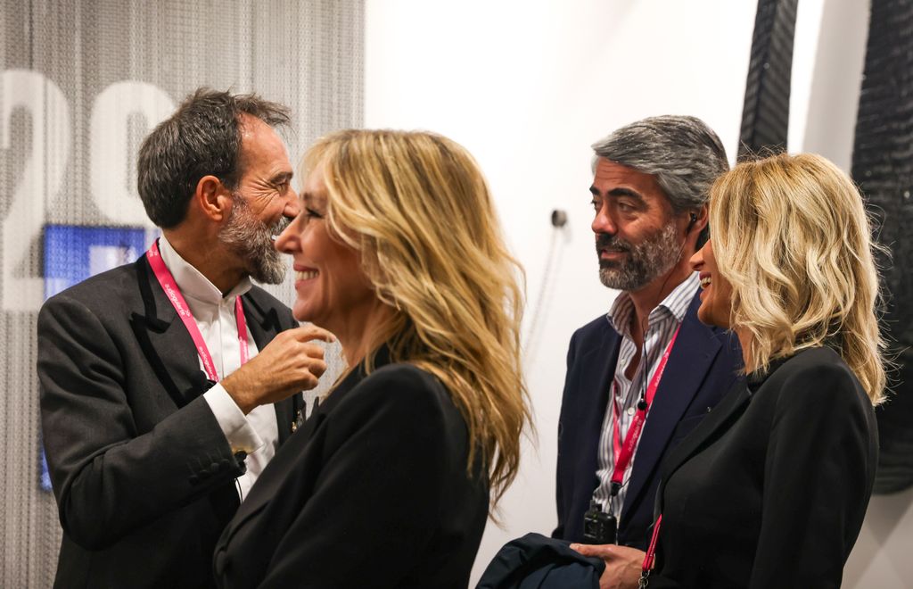 Susanna Griso y Luís Enríquez Nistal en ARCOmadrid