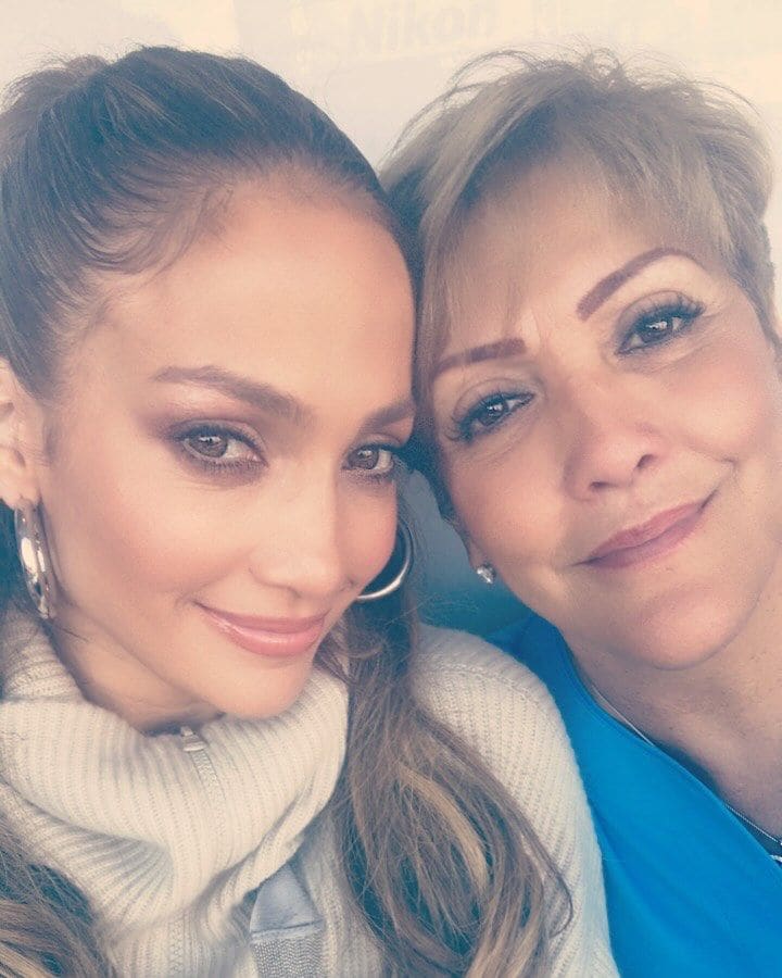 Jennifer Lopez felicitó a su mamá, Guadalupe Rodríguez, por su cumpleaños.