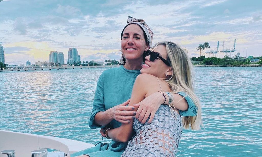 Michelle Salas y Stephanie Salas