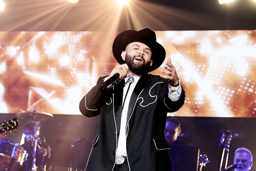 Carin León hace historia como el primer artista en cantar en el Nu Stadium, hogar del Inter Miami