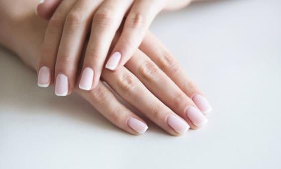 manicura-francesa-clasica