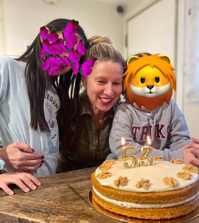 Anne Igartiburu: cumpleaños con obras de arte de sus hijos y nuevo reto profesional