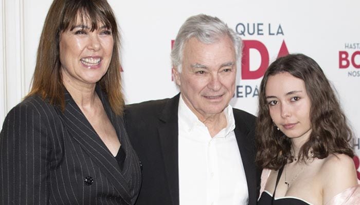 Mabel Lozano junto a su marido y su hija