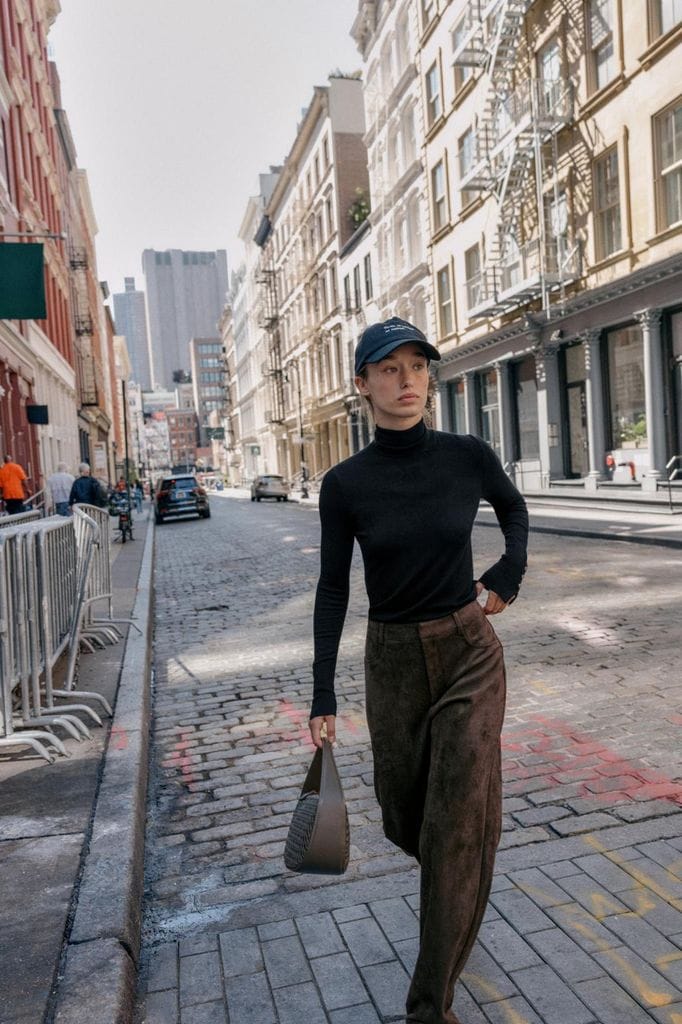 Pantalón ante Zara 2025