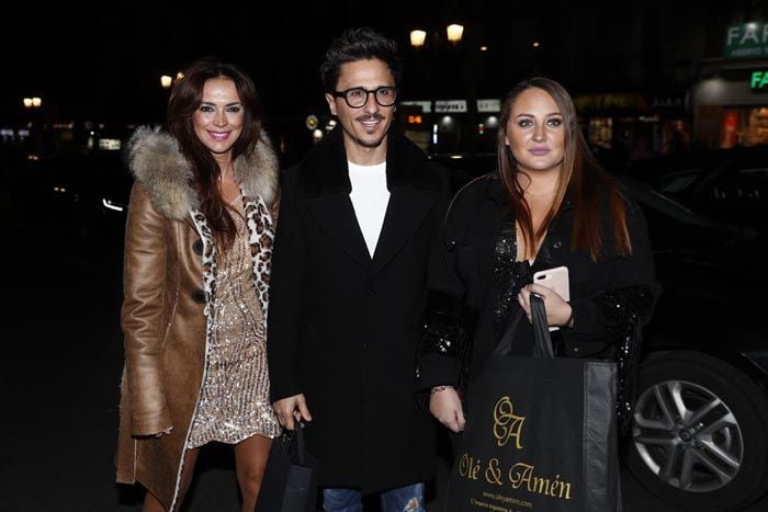 Rocío Flores con Olga Moreno y Agustín Etienne