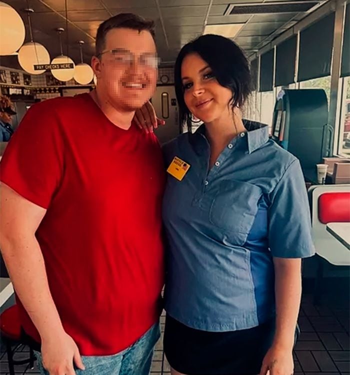 Lana Del Rey junto a un fan
