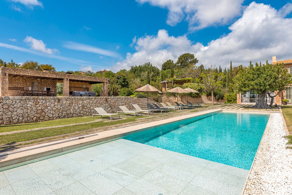 Piscina en una villa de Mallorca