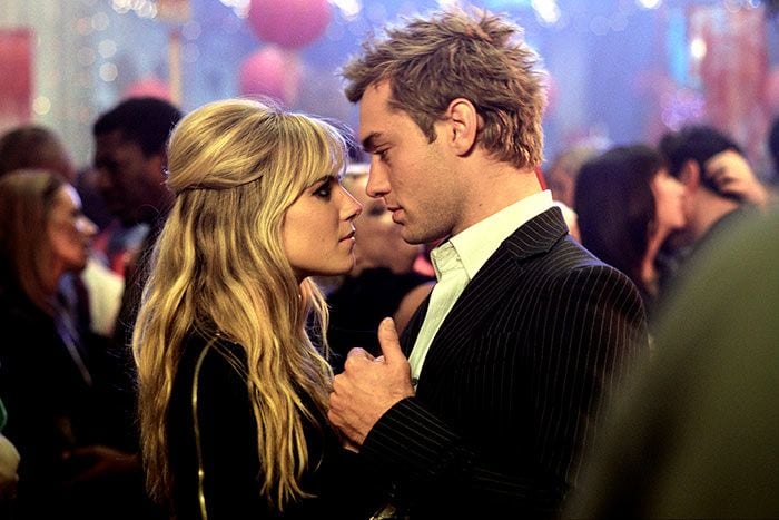 Jude Law y Sienna Miller en 'Alfie'