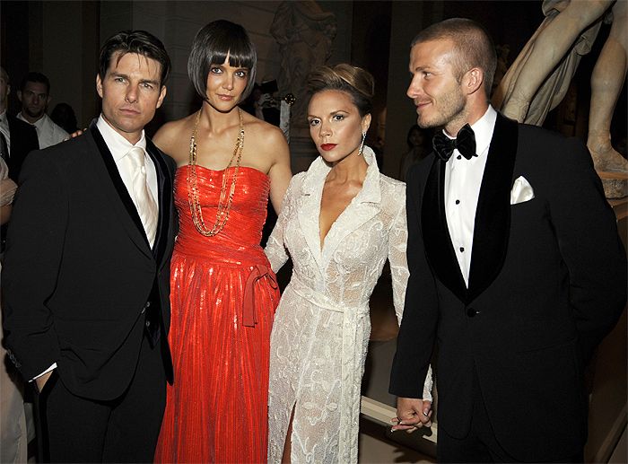 Victoria Beckham y Katie Holmes en la gala del MET en 2008