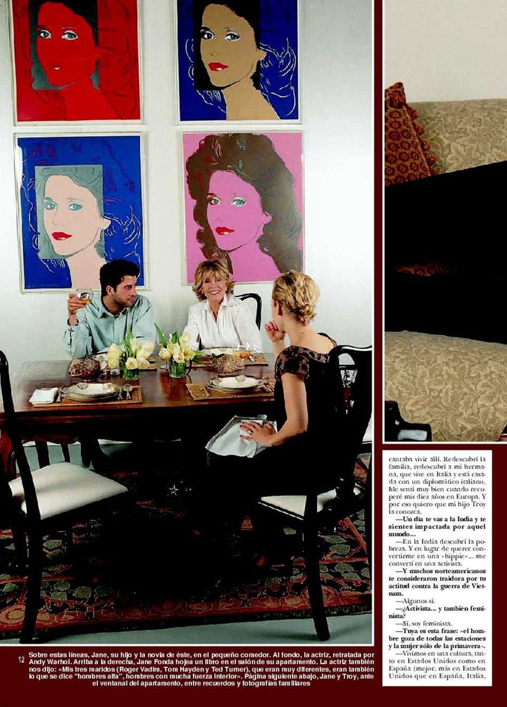 Pdf. Hola 2960. Mayo 2001. Jane Fonda con su hijo Troy Garity y su novia, la diseñadora Laura Mikeal Bridge, en su casa de Atlanta.