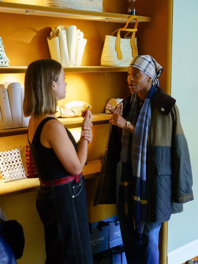 Amelia Windsor sorprende con su pasión por los bolsos de piel españoles