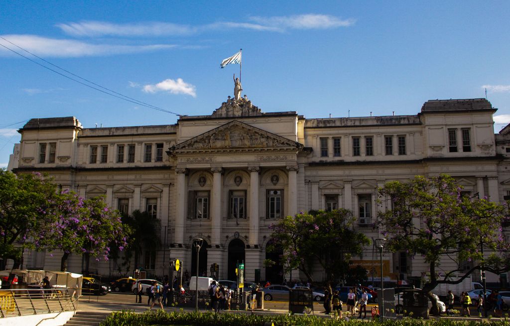 La Universidad de Buenos Aires resolvió reconocer la trayectoria de Messi.