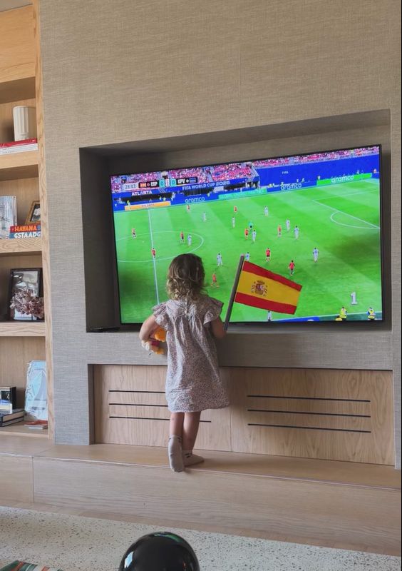 Philippa no ha querido perderse el partido de España en el Mundial