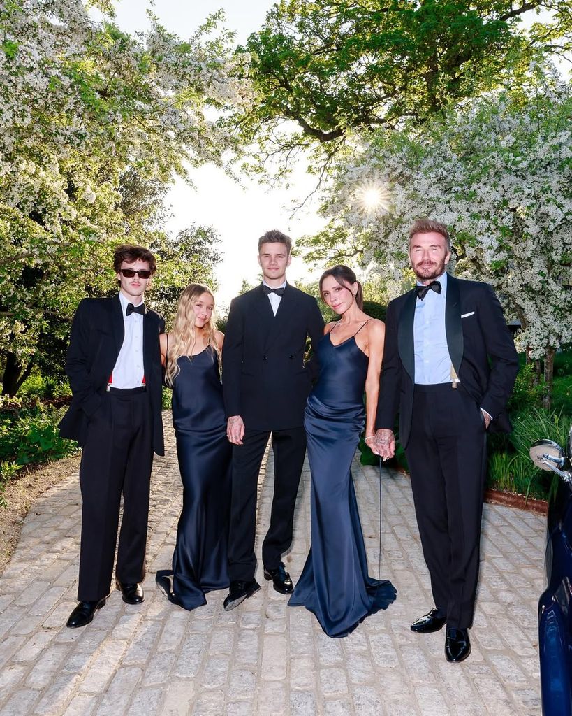  Así fue el 50º cumpleaños de David Beckham: jet privado, vinos de 3.500€ y ninguna señal de Brooklyn