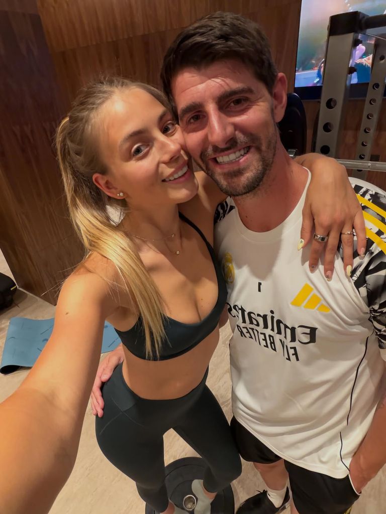 El matrimonio dispone de gimnasio privado, entre otras exclusivas estancias, para entrenar en pareja