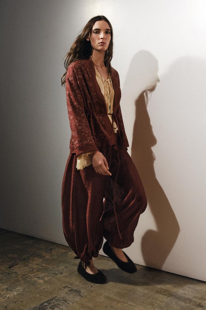 Chaqueta/kimono bordada Zara 2025