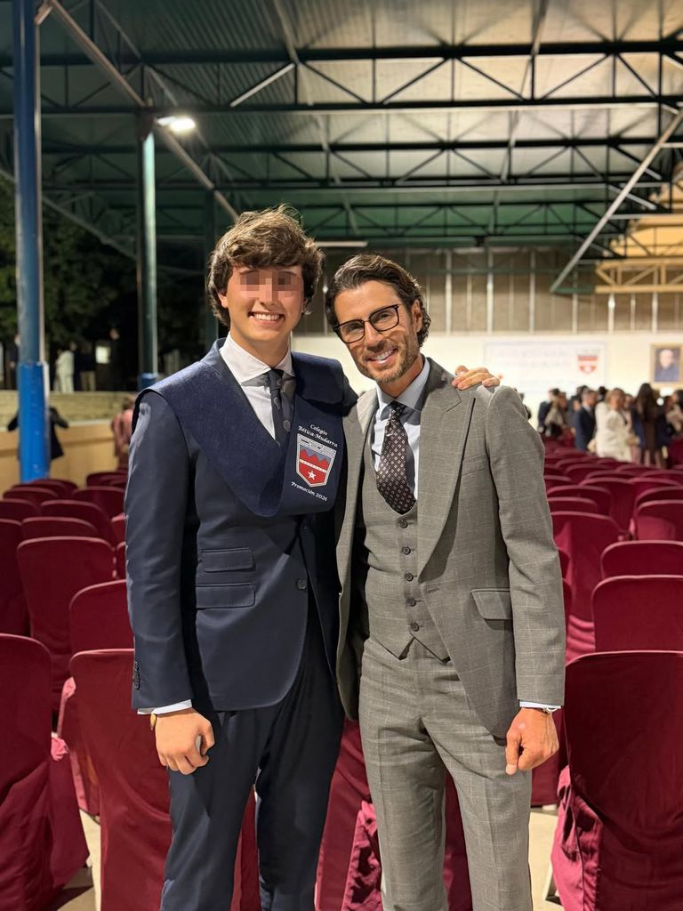 Finito de Córdoba en la graduación de su hijo, Juan Rodrigo