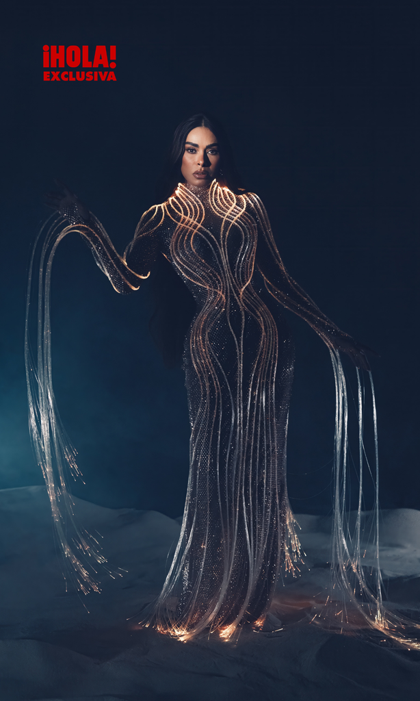 Fashion stylist  @marmolviejo | Diseñador @iann_dey | Fotografía @fernando.dumas @alex.bermu1796 | Makeup @waithsman | Hair @jorgebeltranhair