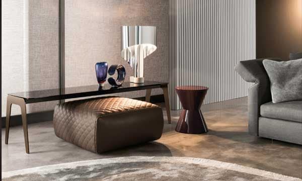 Pon un puf en tu salón y ninguno de tus invitados se tendrá que quedar de pie. Además, éste de Minotti (minotti.com) se puede guardar bajo un mueble cuando no se usa.
