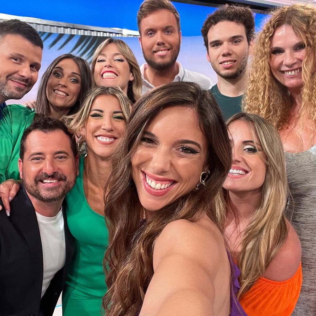 Tatiana Arús con su madre Angie y sus hermanos Artur y Hans en 'Aruser@s'