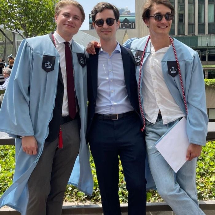 Así es Aurélien Enthoven, el hijo veinteañero de Carla Bruni que acaba de graduarse