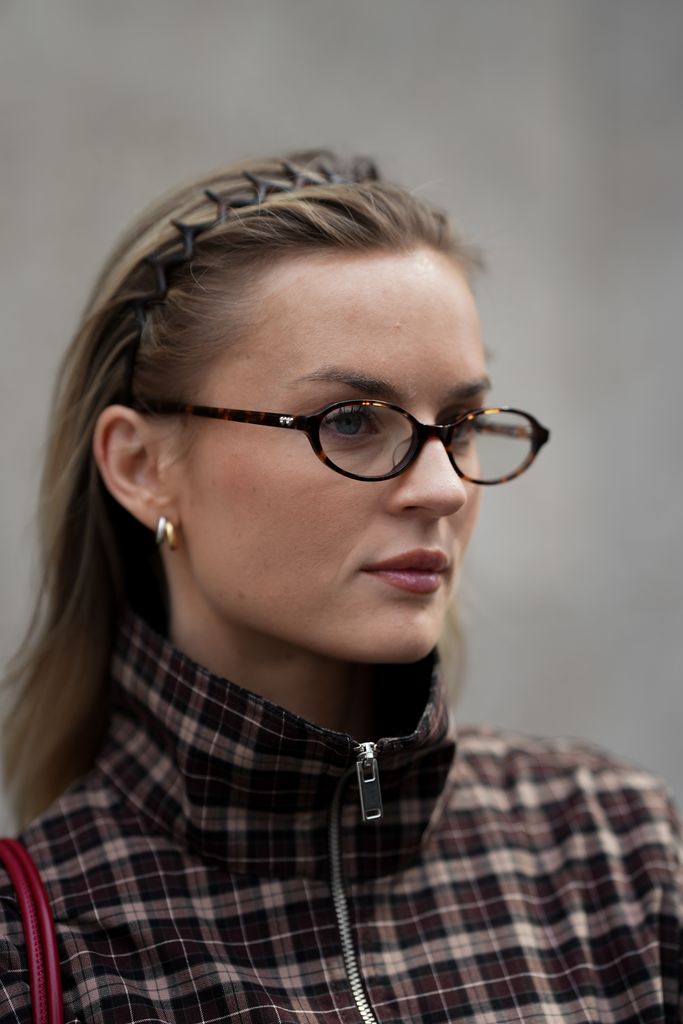 El peinado ideal para un look más atrevido y pulido.