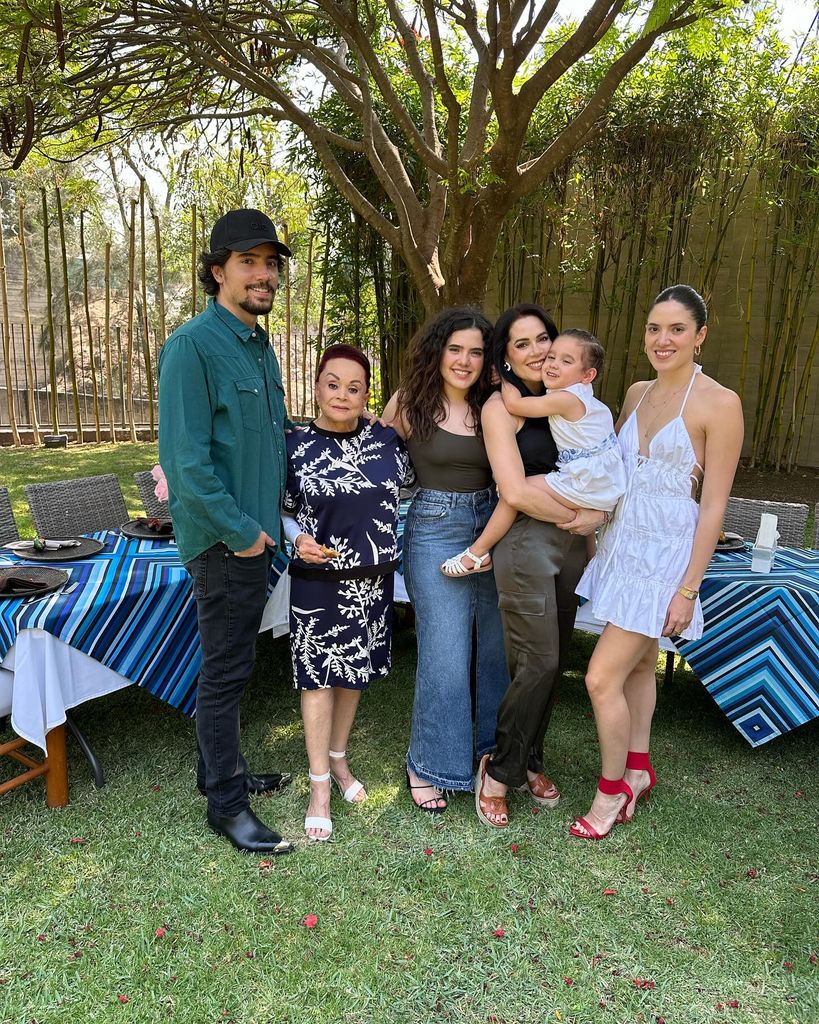 América Guinart logrós salir adelante gracias al apoyo de sus padres y motivada por sus hijos.