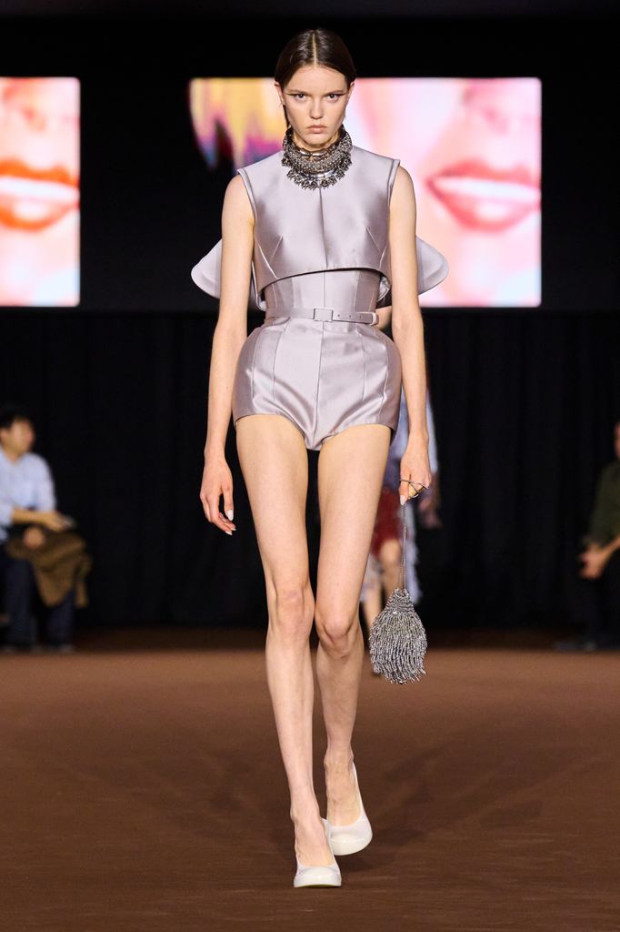 Paris Fashion Week: desfile de Mugler (Primavera/Verano 2027)