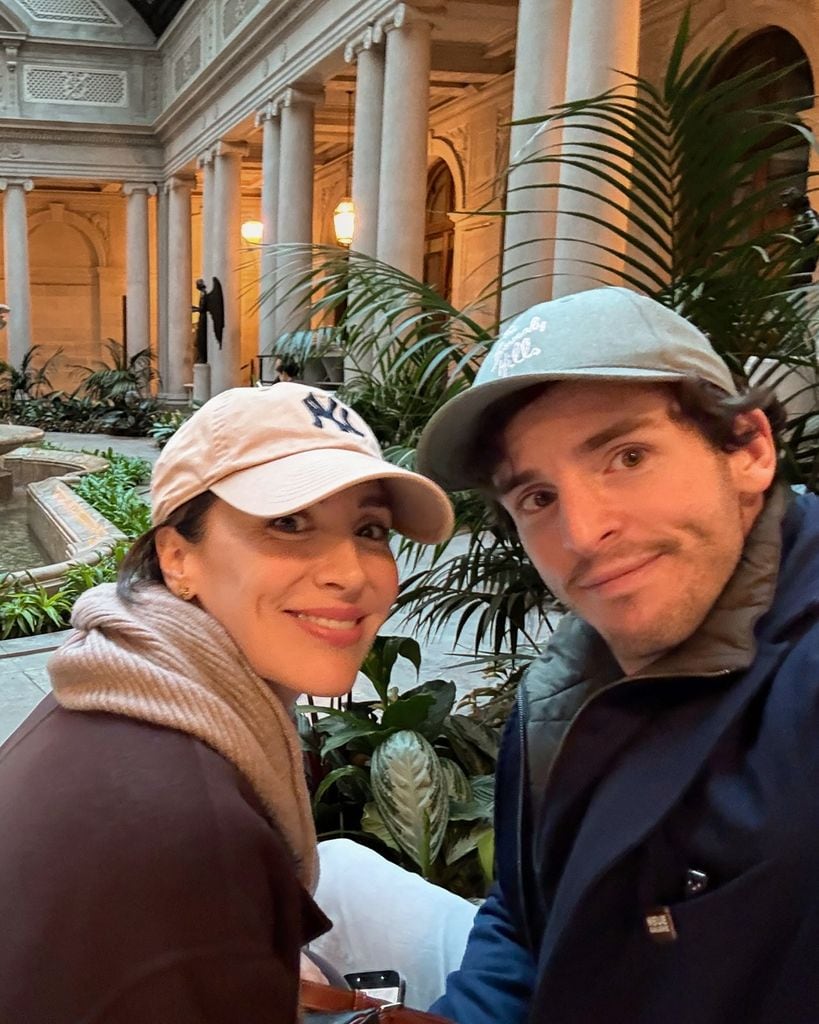 Tamara Falcó acompañando a Íñigo Onieva en la maratón de Nueva York, 2025.