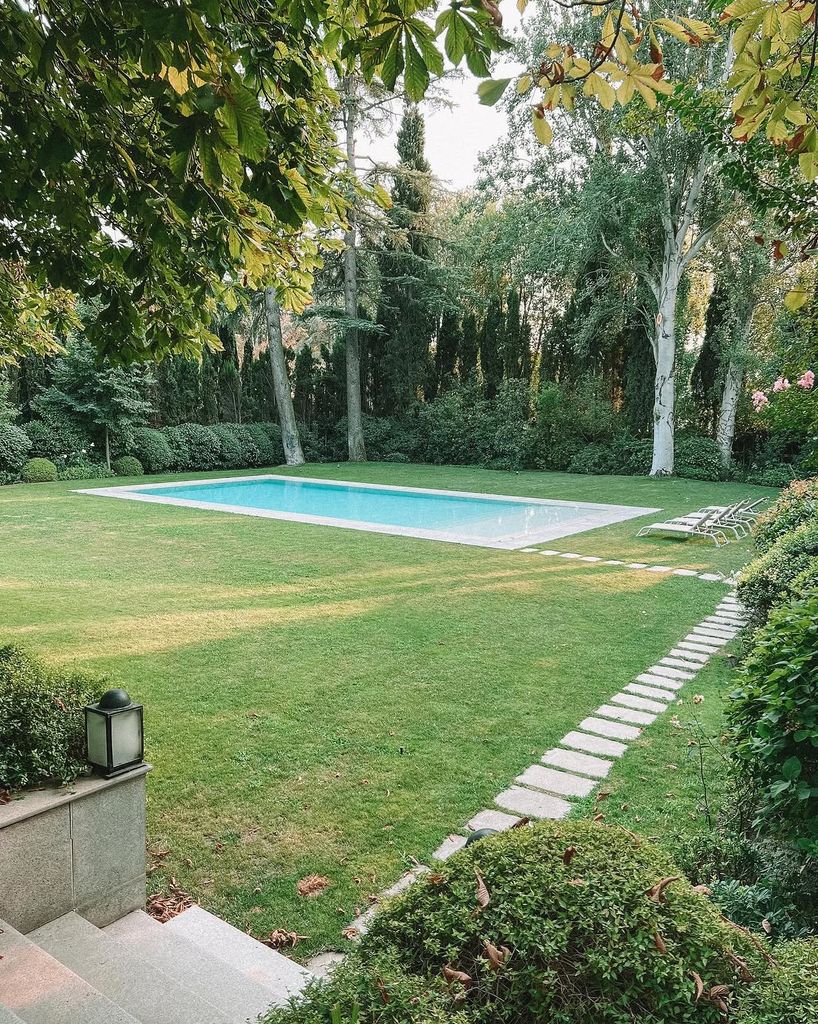 El espectacular jardín en casa de Isabel Preysler