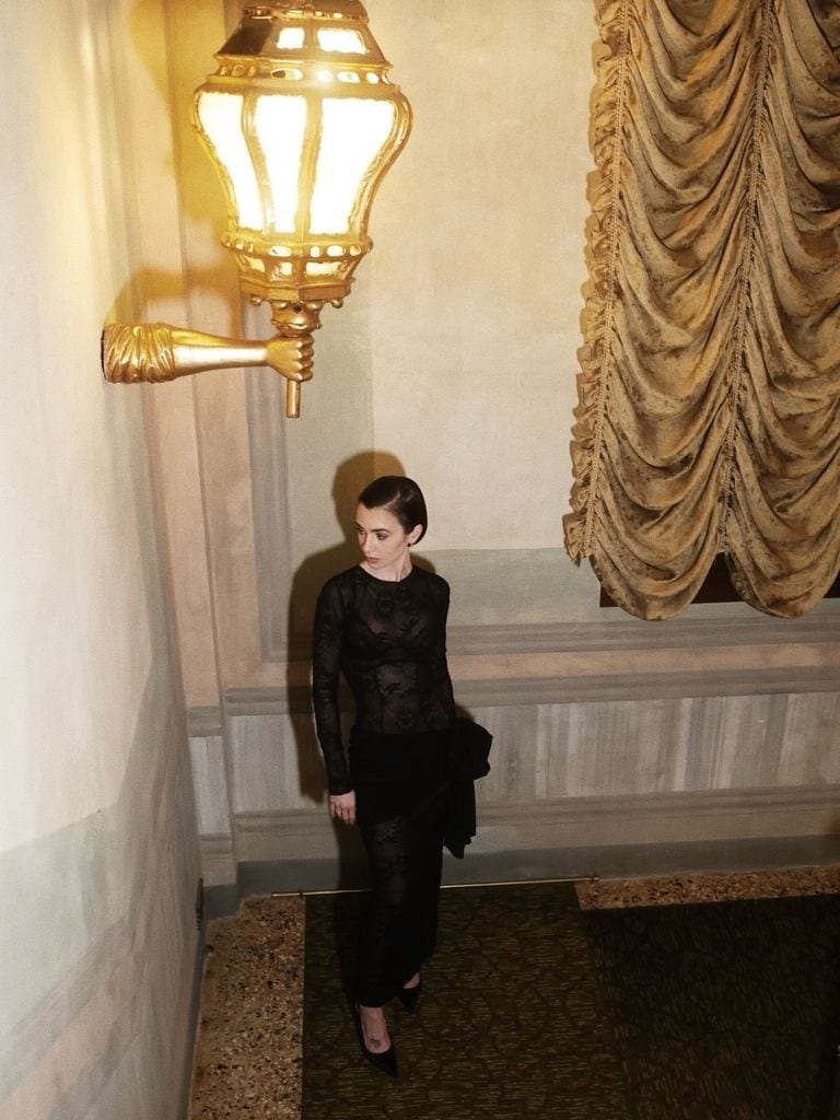 Lily Collins en la promoción de la temporada 5 de 'Emily in Paris'.