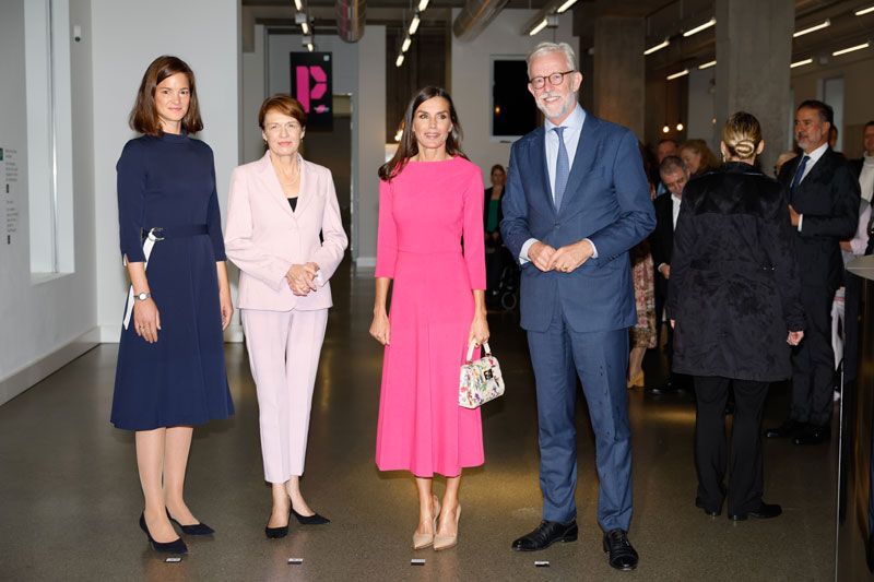 Reina Letizia en en Palais Populaire