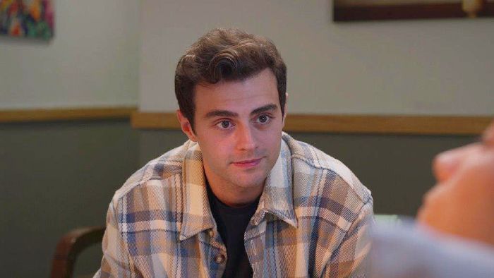 Avance 'Hermanos': Pese a sus diferencias, Ömer visita a Sarp en el hospital