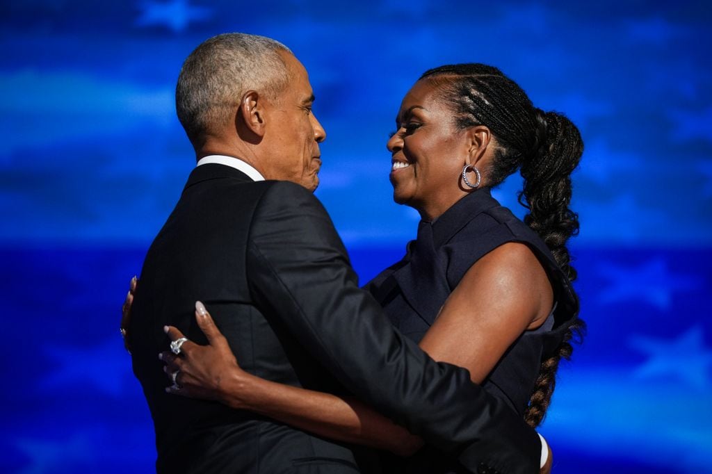 Michelle Obama hizo una reveladora confesión sobre las finanzas de su esposo Barack Obama, con la que dejó ver un romántico gesto de su parte.