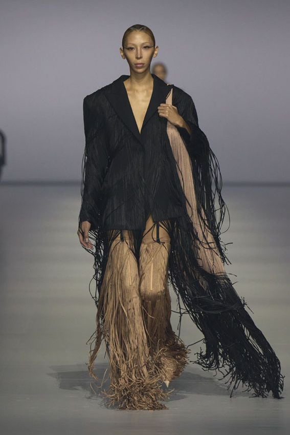 mugler031a