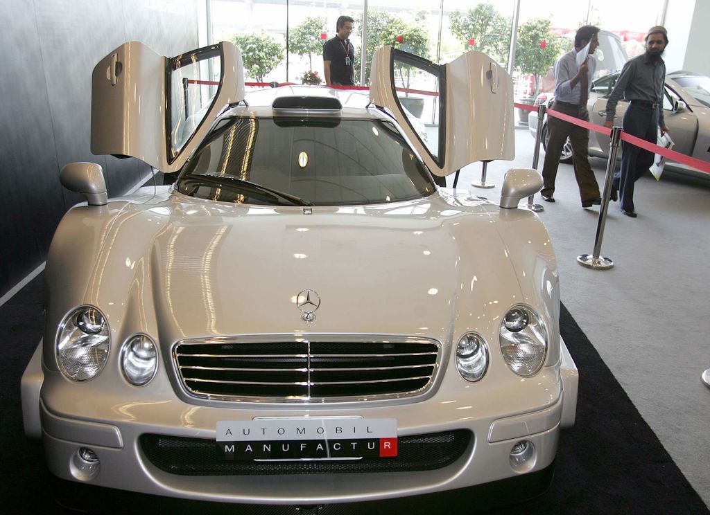 Equipado con un motor V12 de más de 600 CV, este modelo nació para competir en el Campeonato FIA GT