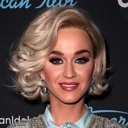 Katy Perry con bob blonde