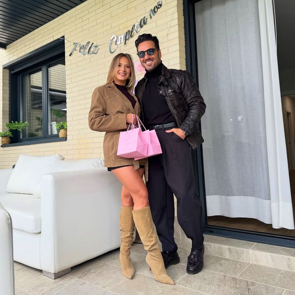 Yana Olina celebra su cumpleaños con David Bustamante